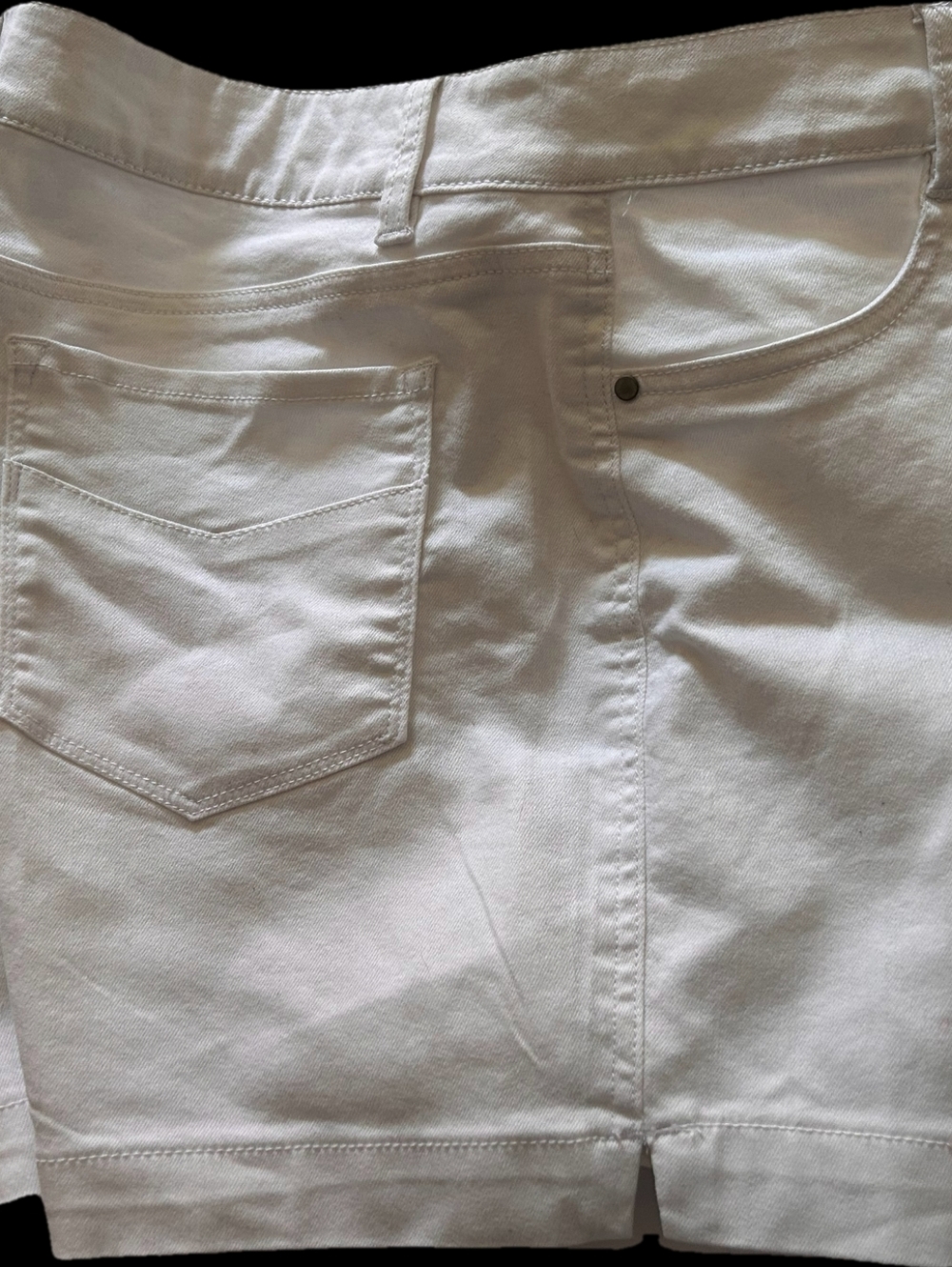 d. jeans White Denim Shorts 16 - Picture 2 of 4